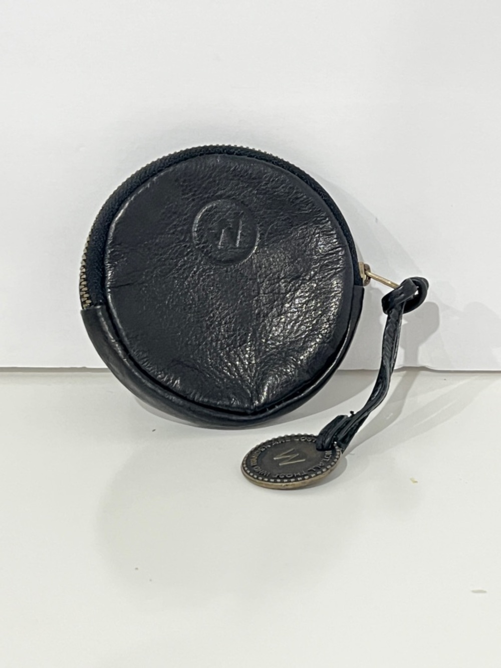 WANDERER OSLO Round Black Leather Coin Pouch with Wrist Strap